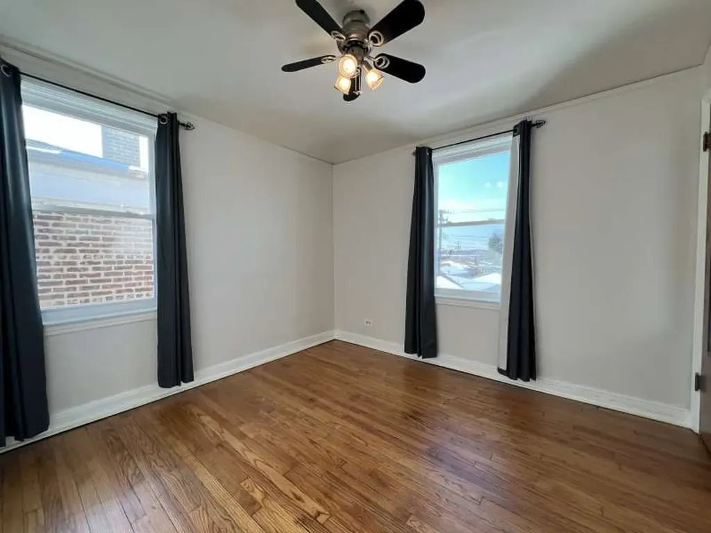 8350 South Lafayette Avenue Chicago IL 60620
