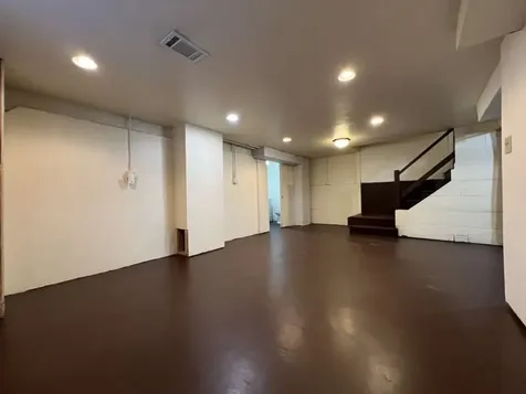 8350 South Lafayette Avenue Chicago IL 60620