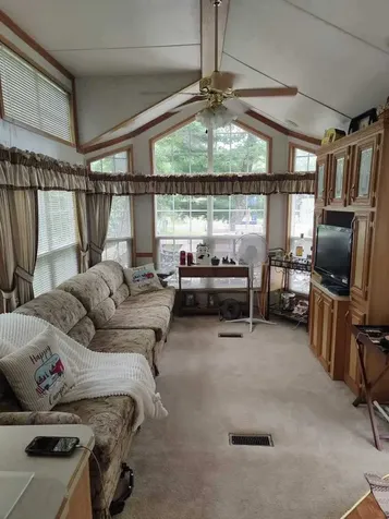 10 266/267 Woodhaven Lakes Sublette IL 61367