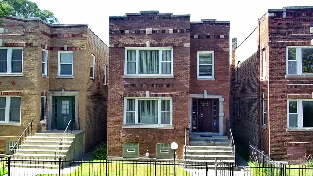 8036 South Dobson Avenue Chicago IL 60619