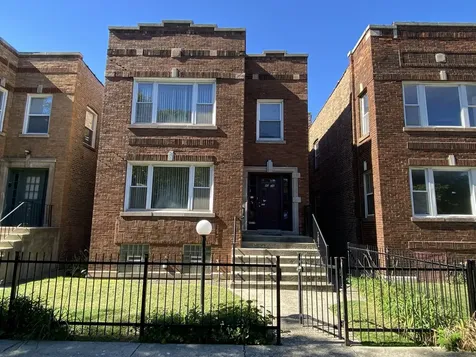 8036 South Dobson Avenue Chicago IL 60619
