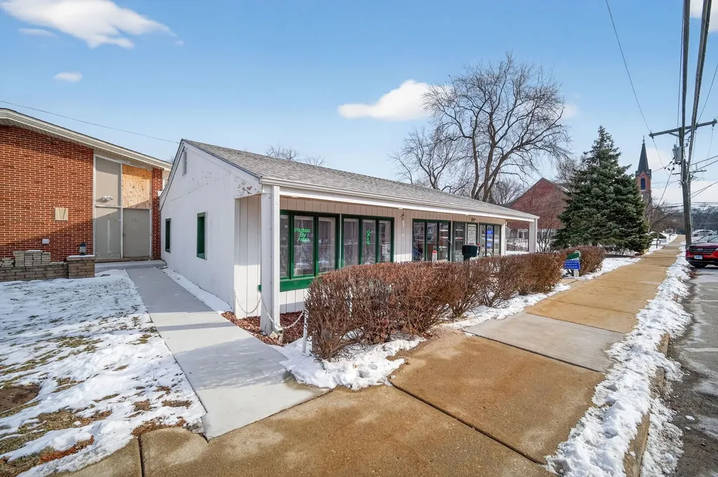 S165 Church Street Winfield IL 60190