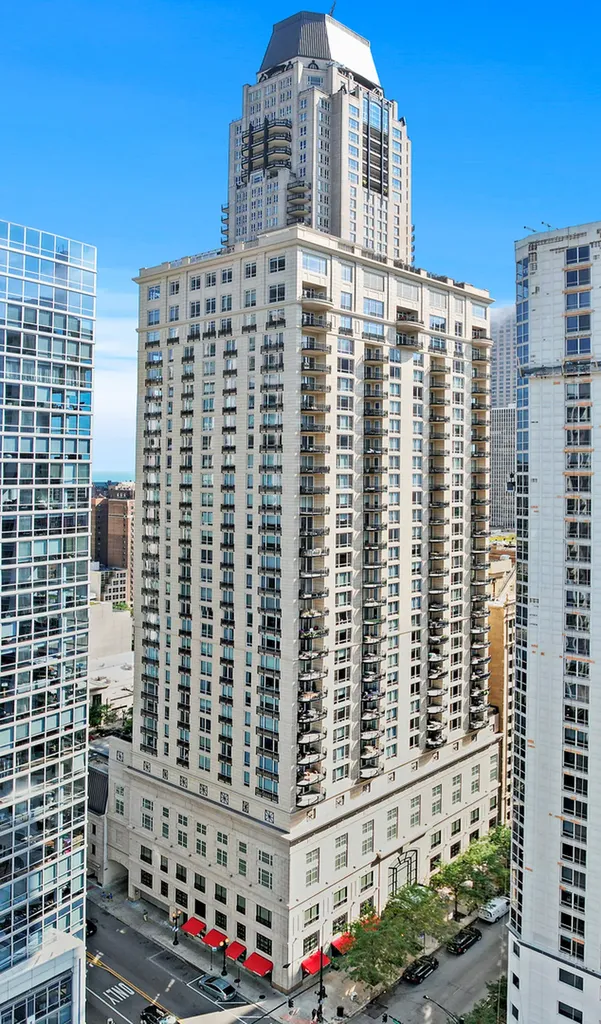 10 East Delaware Place Chicago IL 60611