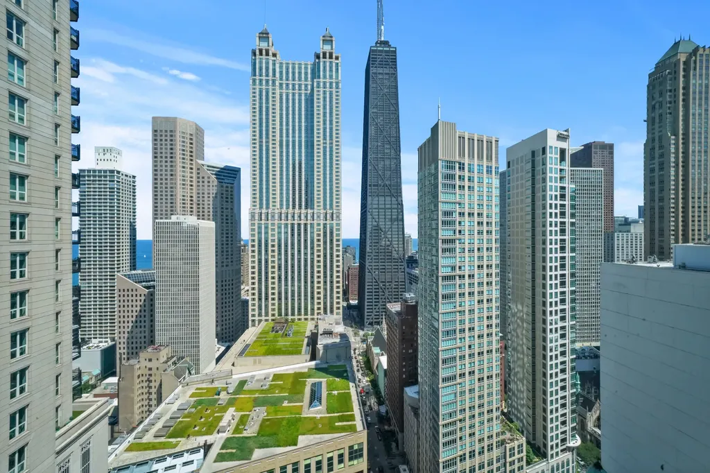 10 East Delaware Place Chicago IL 60611