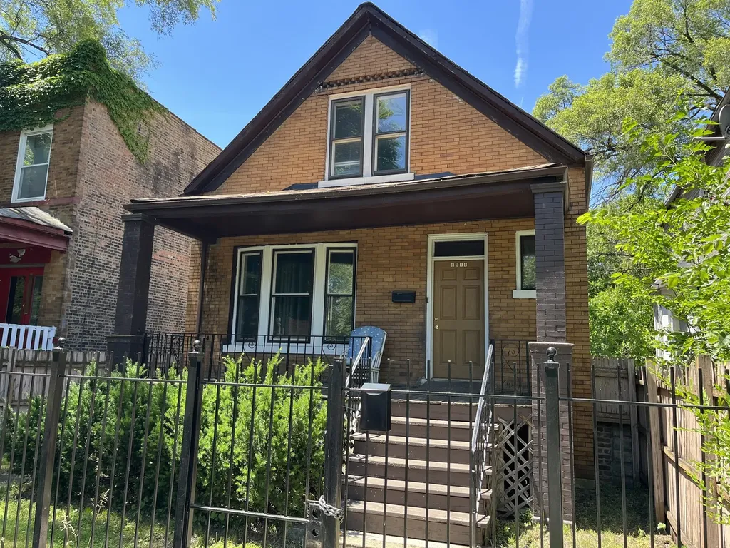 6916 South Lowe Avenue Chicago IL 60621