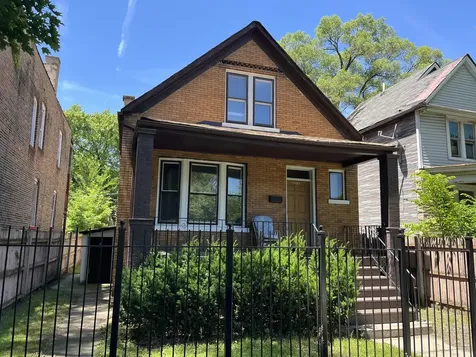 6916 South Lowe Avenue Chicago IL 60621