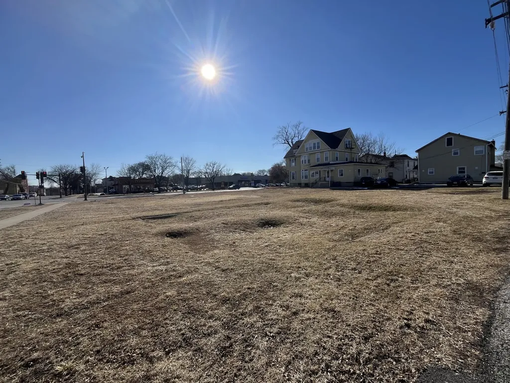 359 West Galena Boulevard Aurora IL 60506