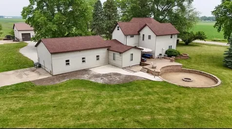 382 Keigwin Road Walnut IL 61376