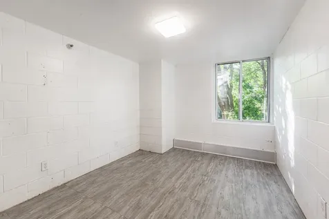 919 Greenbrier Road Dekalb IL 60115