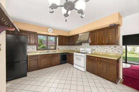 18309 Bock Road Lansing IL 60438