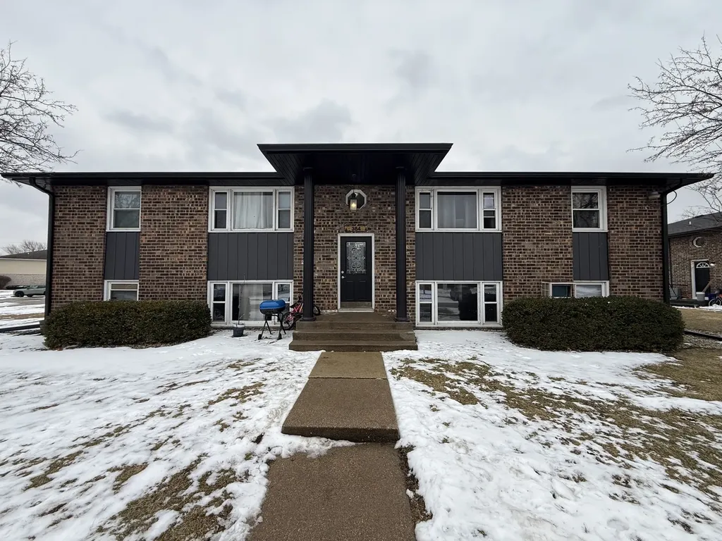 382 North Birch Street Manteno IL 60950