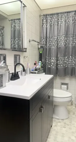 18035 Oakley Avenue Lansing IL 60438