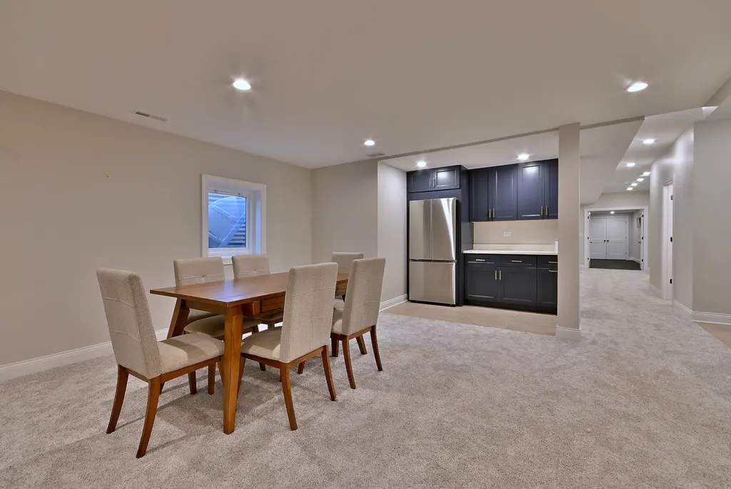 254 East South Street Elmhurst IL 60126