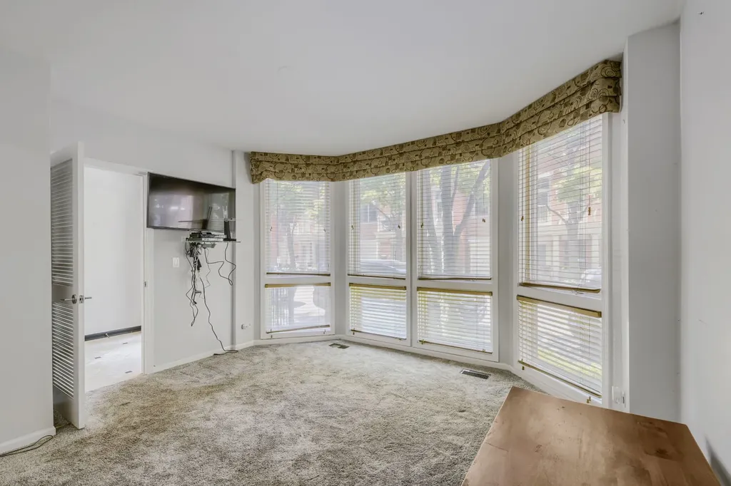 481 North Clinton Street Chicago IL 60654