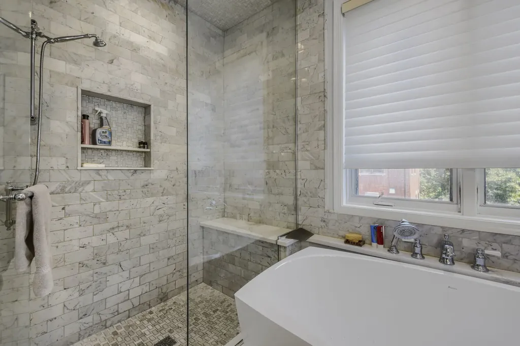 481 North Clinton Street Chicago IL 60654