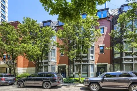 481 North Clinton Street Chicago IL 60654