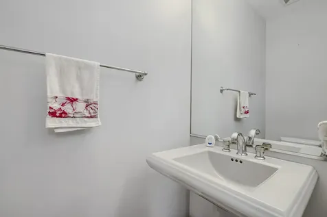 481 North Clinton Street Chicago IL 60654