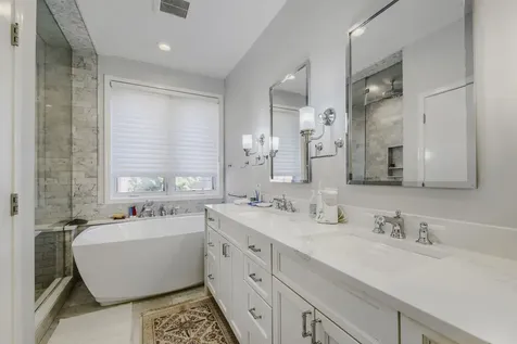 481 North Clinton Street Chicago IL 60654