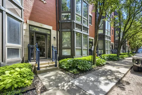 481 North Clinton Street Chicago IL 60654
