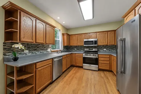972 Canyon Trail Court Yorkville IL 60560