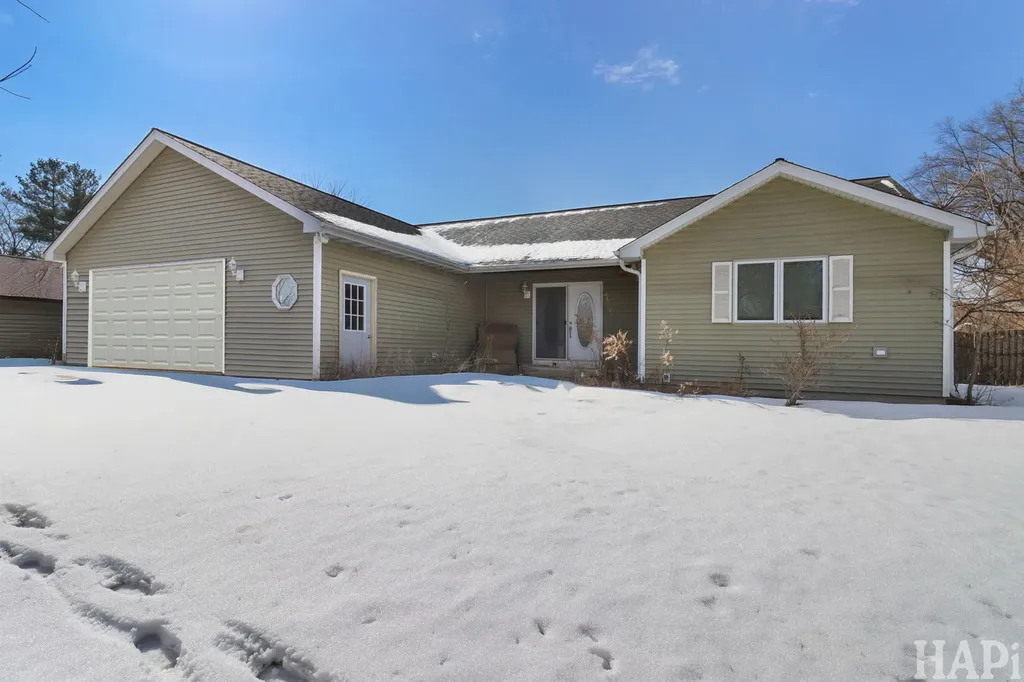 1397 Nippersink Road Fox Lake IL 60020