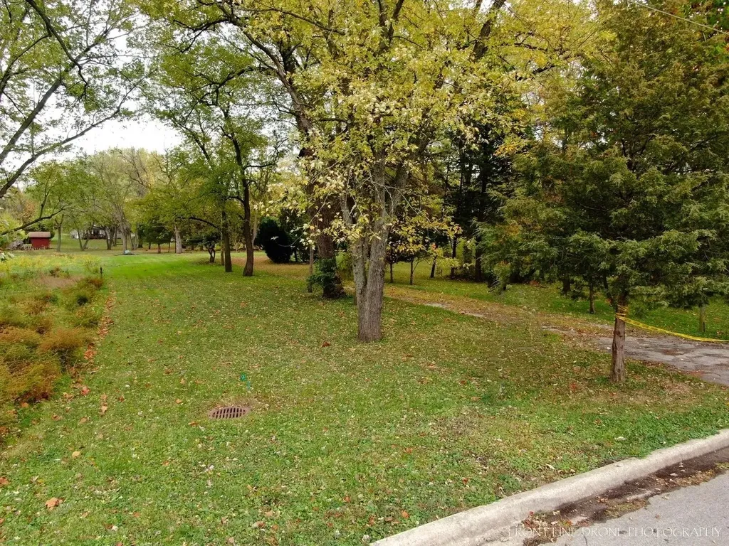 5609 River Road Lisle IL 60532