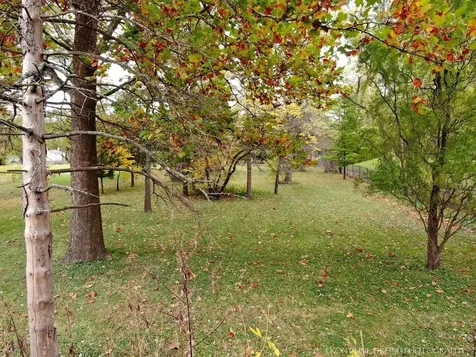 5609 River Road Lisle IL 60532