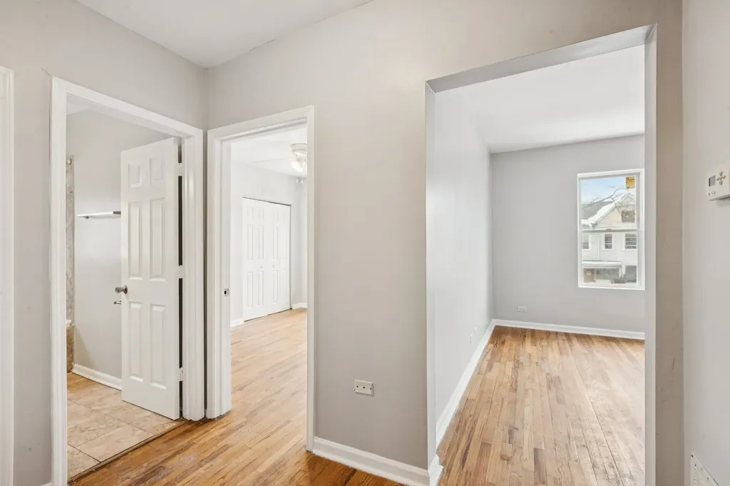 1301 East 71st Place Chicago IL 60619