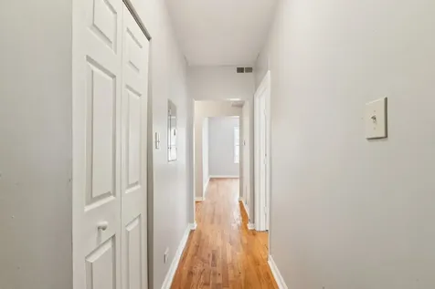 1301 East 71st Place Chicago IL 60619