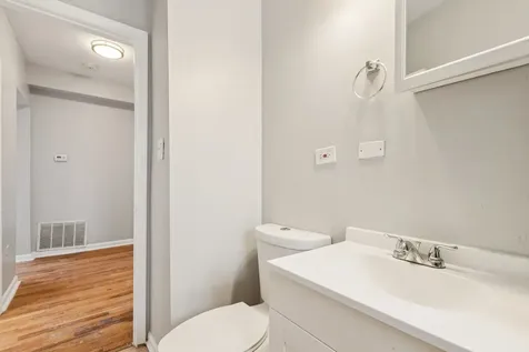 1301 East 71st Place Chicago IL 60619