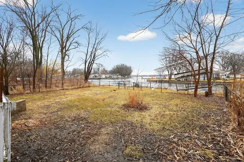 35828 North Marine Drive Fox Lake IL 60020