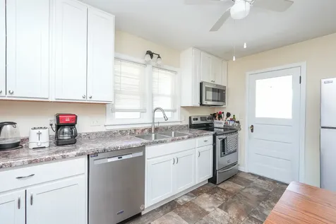 335 East Oak Street Watseka IL 60970