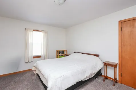 335 East Oak Street Watseka IL 60970