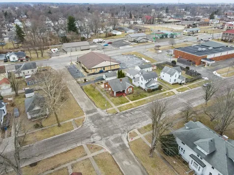335 East Oak Street Watseka IL 60970