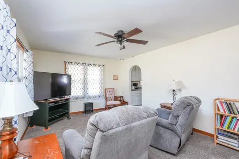 335 East Oak Street Watseka IL 60970