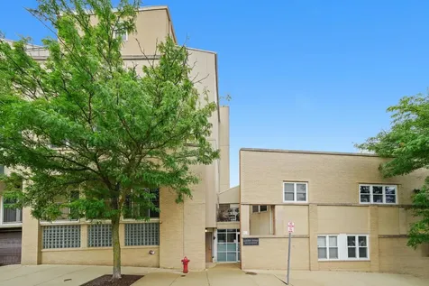 1834 Ridge Avenue Evanston IL 60201