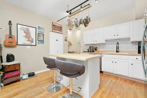 1834 Ridge Avenue Evanston IL 60201