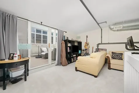 1834 Ridge Avenue Evanston IL 60201