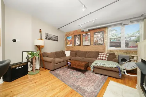 1834 Ridge Avenue Evanston IL 60201