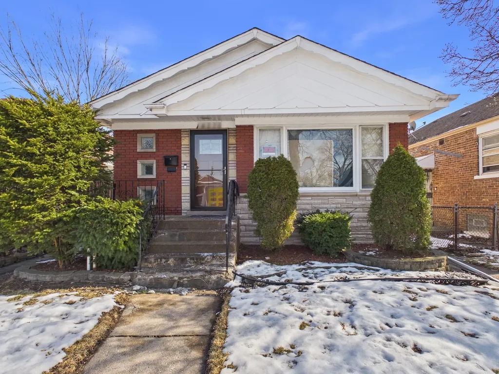 14235 South Wallace Avenue Riverdale IL 60827
