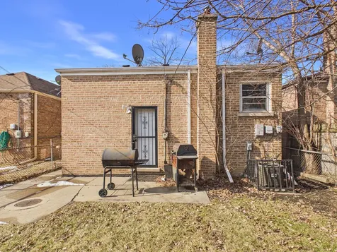 14235 South Wallace Avenue Riverdale IL 60827
