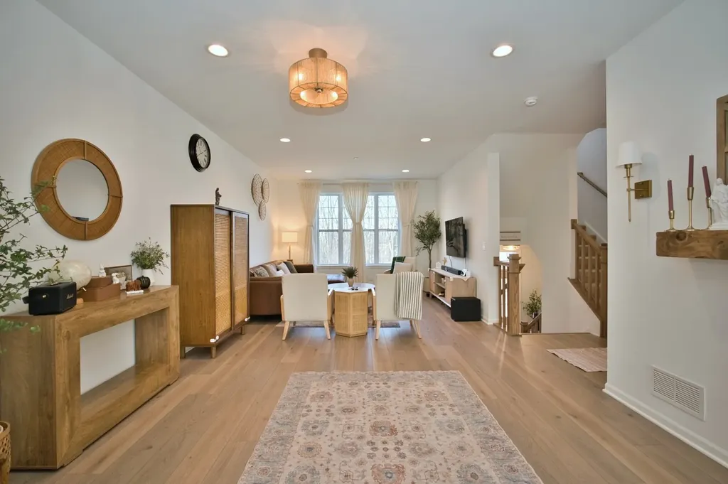 30W024 Brayman Court Warrenville IL 60563