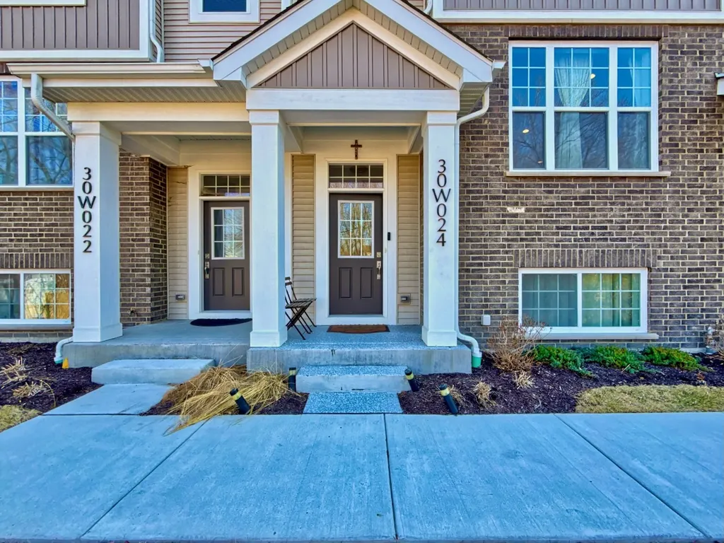 30W024 Brayman Court Warrenville IL 60563