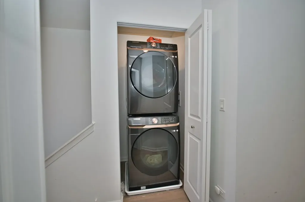 30W024 Brayman Court Warrenville IL 60563