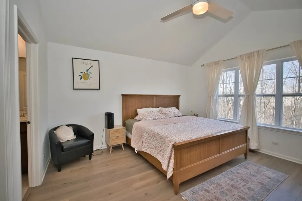 30W024 Brayman Court Warrenville IL 60563