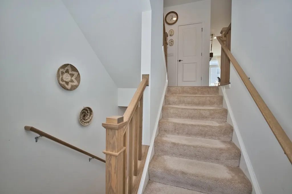 30W024 Brayman Court Warrenville IL 60563