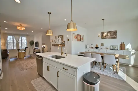 30W024 Brayman Court Warrenville IL 60563