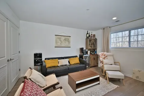 30W024 Brayman Court Warrenville IL 60563