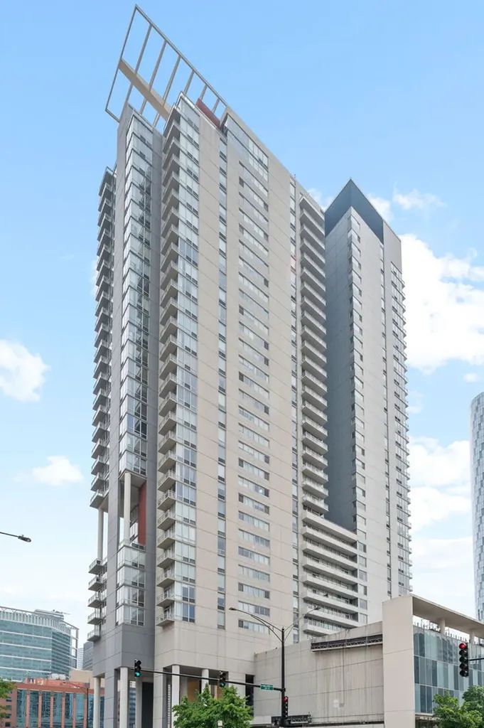 737 West Washington Boulevard Chicago IL 60661