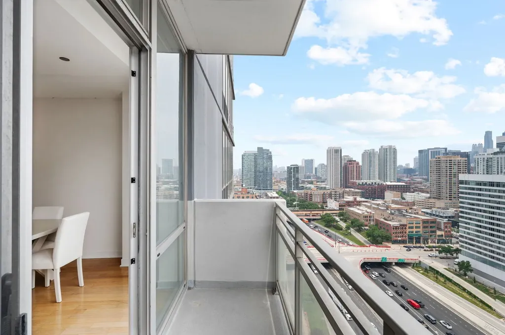 737 West Washington Boulevard Chicago IL 60661